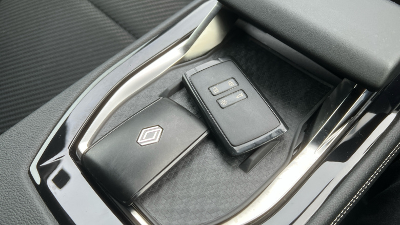 Renault Austral E-Tech FHEV Techno Esprit Alpine 5dr Auto Hybrid Estate